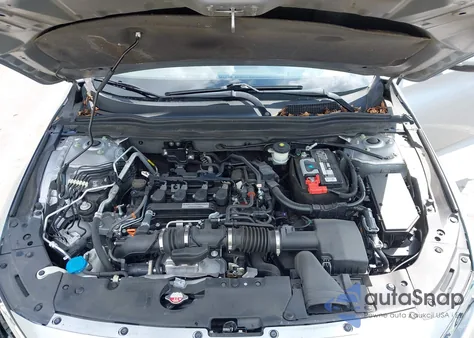 2018 Honda Accord Touring z USA, uszkodzony, nr VIN 1HGCV1F9XJA122565